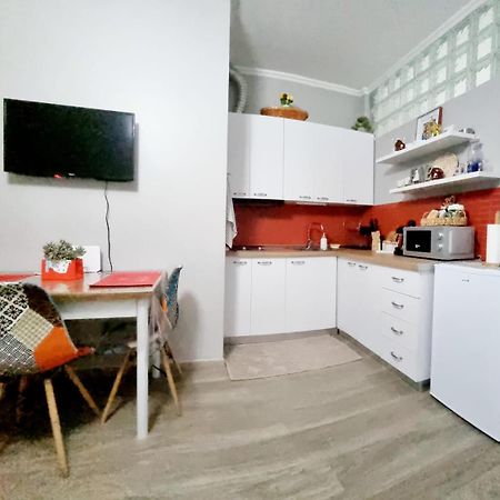 Nevila'S Apartment 티라나 외부 사진