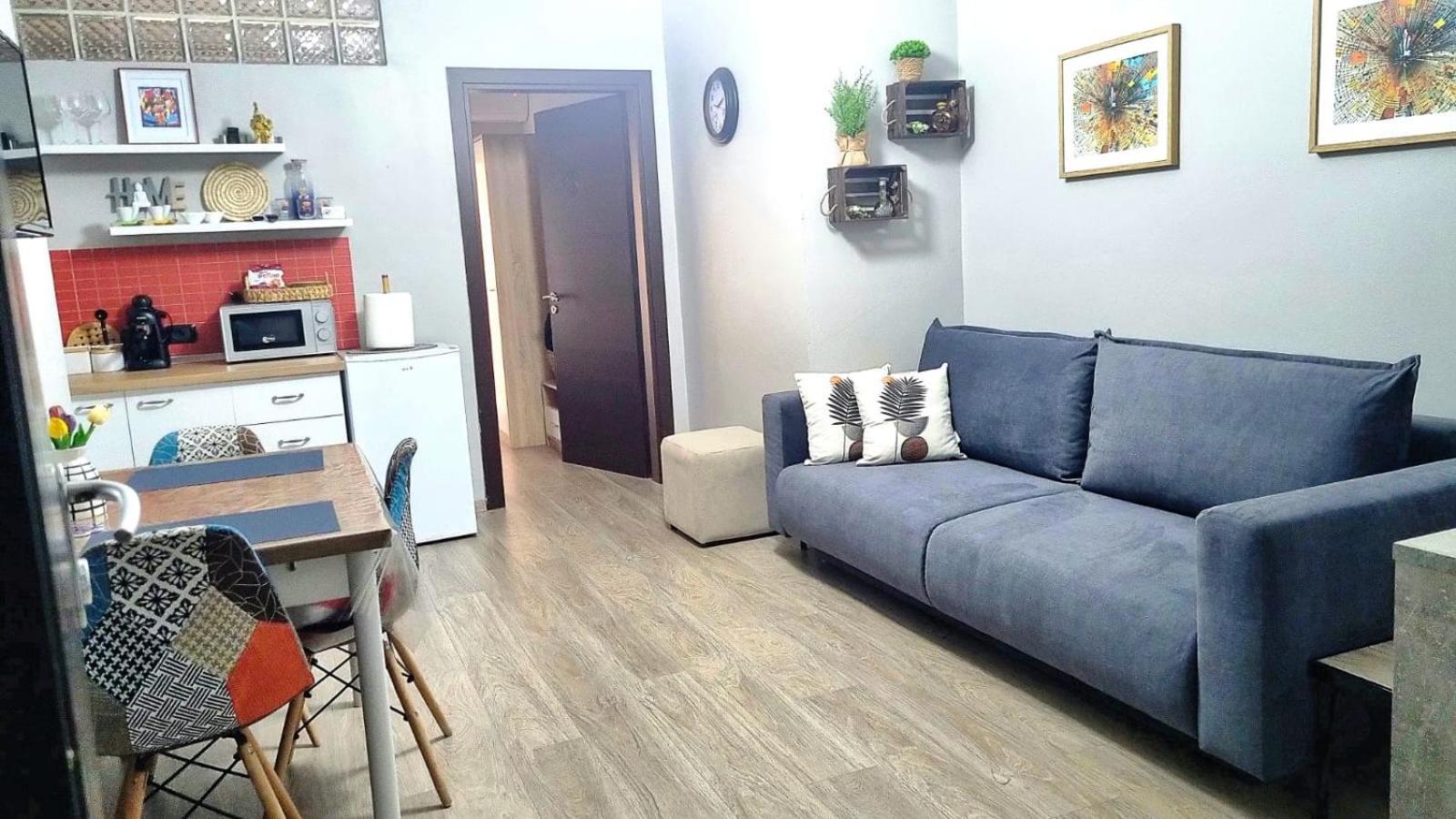 Nevila'S Apartment 티라나 외부 사진