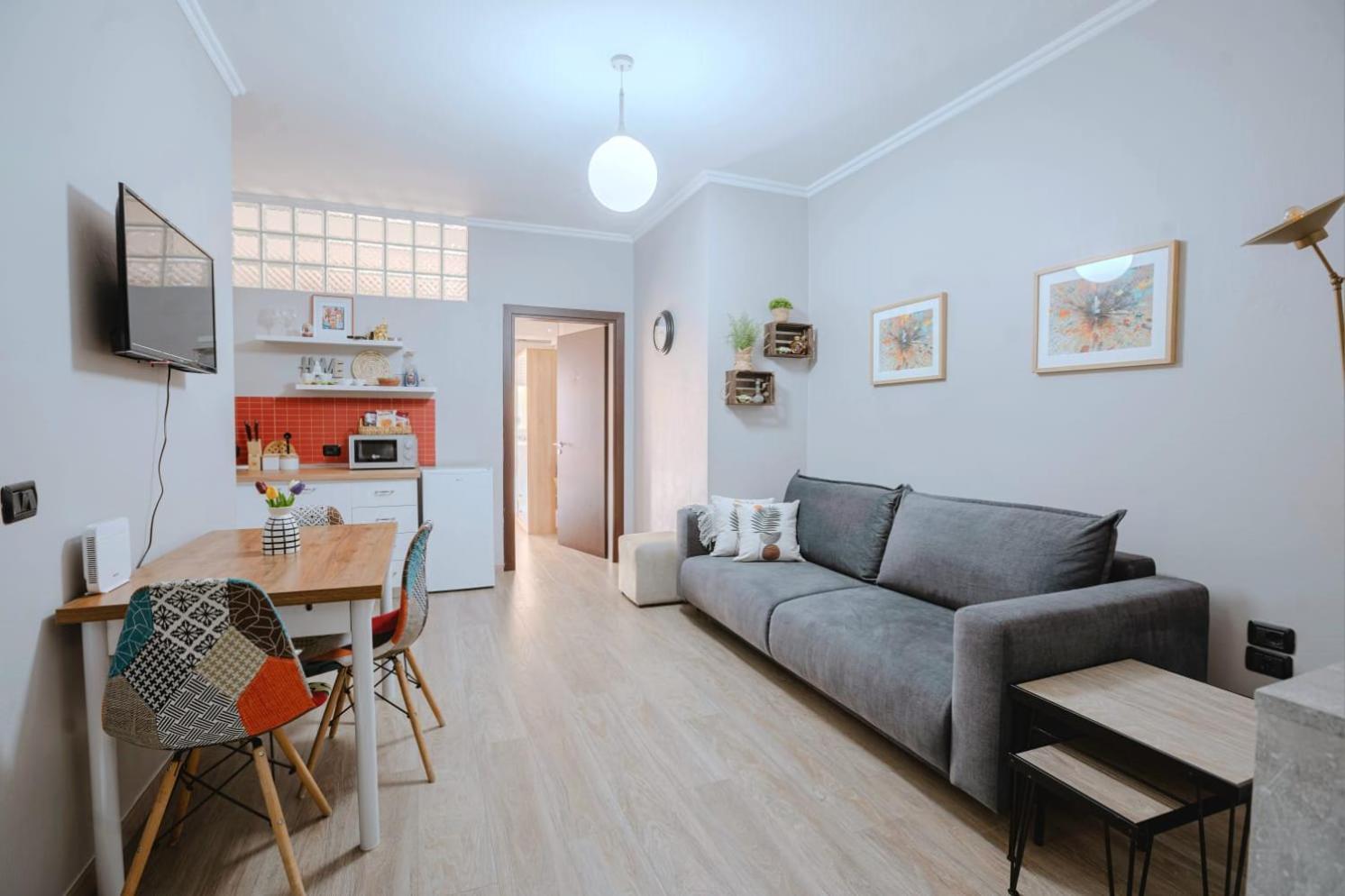 Nevila'S Apartment 티라나 외부 사진